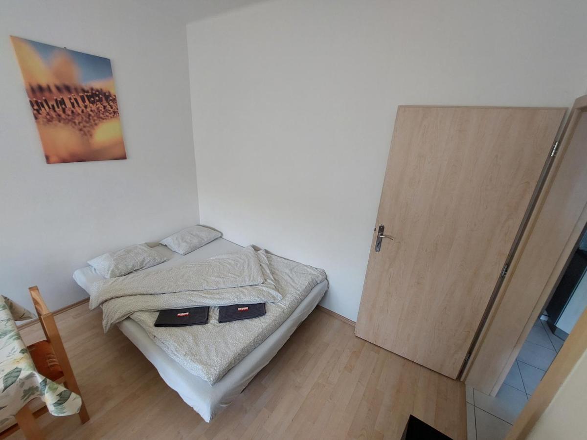 Apartman V Centre Bratislavy Appartement Bratislava Buitenkant foto