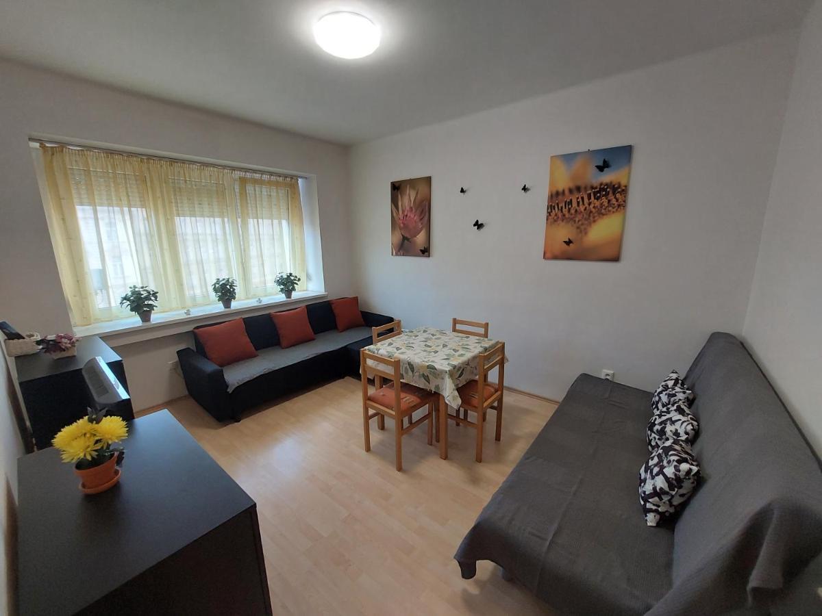 Apartman V Centre Bratislavy Appartement Bratislava Buitenkant foto